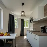 Lagrange Saint Sauveur 3*