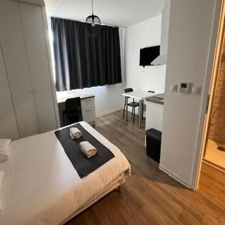 Lagrange Saint Sauveur 3*