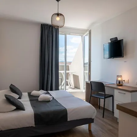 Lagrange Saint Sauveur Aparthotel