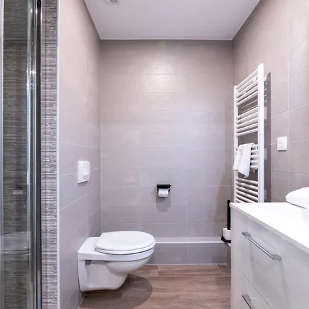 Lagrange Saint Sauveur 3*