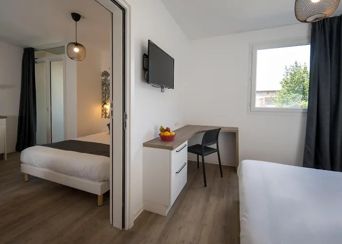 Aparthotel Lagrange Saint Sauveur 3*