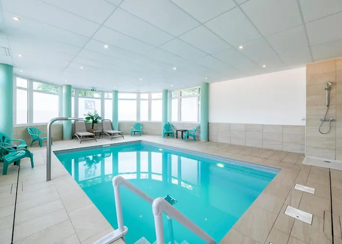 Lagrange Saint Sauveur 3*